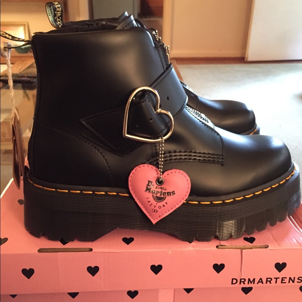 Dr.Marten X Lazy Oaf Boot 2019 Release.
